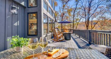 'Burton on the Rocks' Lake Retreat w/ Hot Tub!
