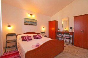 4 bedrooms, WiFi