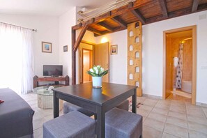 Unclassified image, 2 of 90, button - Villa with swimming pool and barbecue area (Ližnjan)