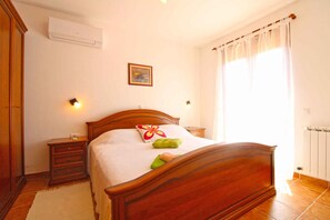 4 bedrooms, WiFi