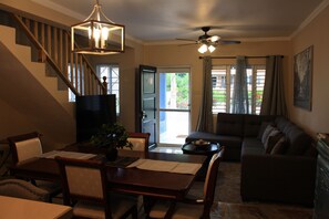 Living area - Soleil Palm View Villa (St. Ann's Bay)