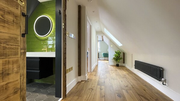 Interior - The Coach House - Your Perfect Private Getaway - Private Parking (Brighton and Hove)