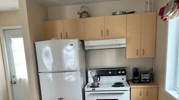 Microwave, dishwasher