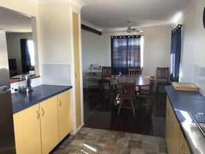 تناول الطعام