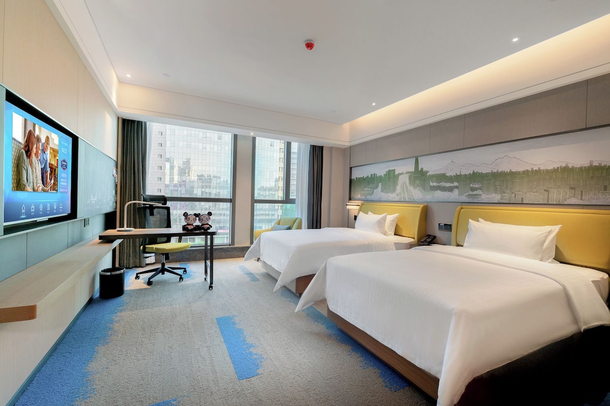 Luxury Double Room | Premium bedding, down duvets, memory-foam beds, minibar