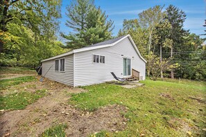 Exterior - Caledonia Cozy Casa (Caledonia)