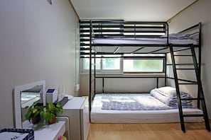 Basic Twin Room | 1 bedroom, free WiFi, bed sheets