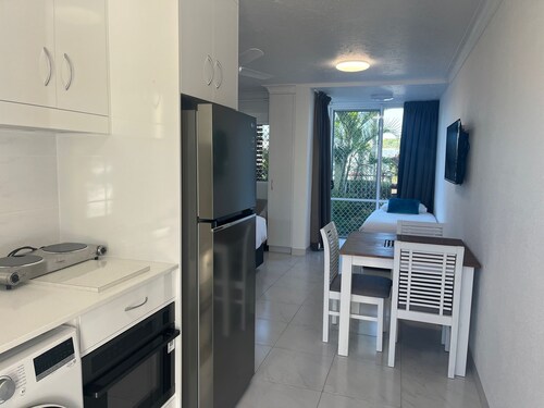 Superior Studio Unit 4