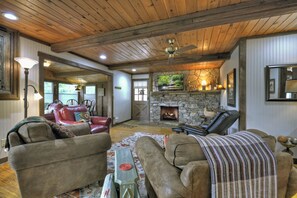 TV, fireplace, DVD player