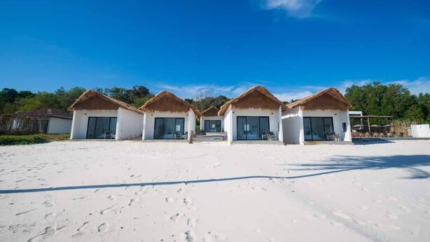 Front of property - Luna Resort Koh Rong  (Koh Rong)