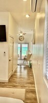 Casa de campo Signature, vistas a la playa | Zona de estar | Servicios de streaming