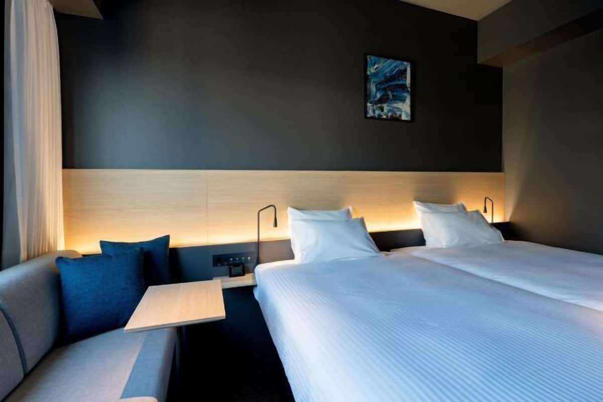 Premium bedding, soundproofing, iron/ironing board, free WiFi