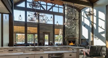 Gorgeous Mountain Lodge on Privately-Owned Lake - Sleeps 30!