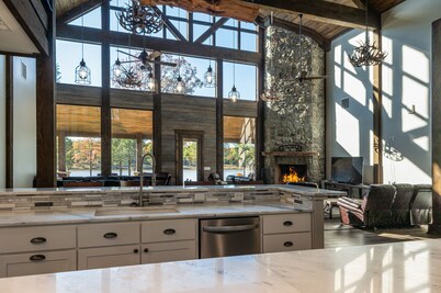 Gorgeous Mountain Lodge on Privately-Owned Lake - Sleeps 30!