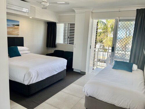 Top Level Deluxe Studio Unit 21