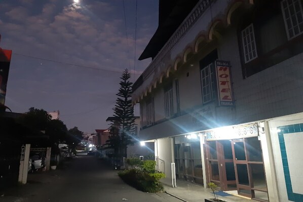 Bagian depan properti