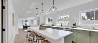 Private Heated Pool | Fenced Yard | Pet Friendly | Seminole