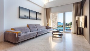 Hypo-allergenic bedding, down comforters, blackout drapes, soundproofing - Friemily Pool Villa & Hotel (Geoje)