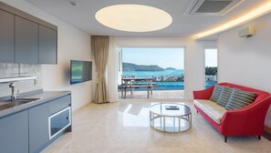 Shared fridge, microwave, electric kettle, highchair