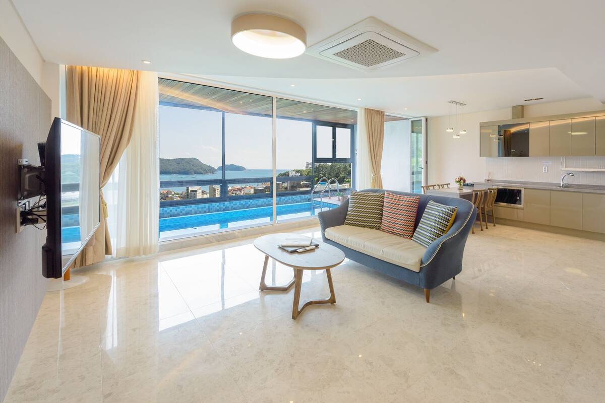 2 chambres, literie hypoallergénique, couette en duvet