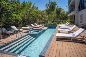 Alberca al aire libre 