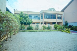 Exterior - Bel Appartement Dans une Résidence Calme, Bien Situé et Facile Daccès (Abidjan)