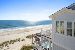 On the beach - Betty Lou's State of Mind at Ocean Isle Beach, hot tub, Ocean Front with amazing views (Ocean Isle Beach)