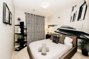 2 bedrooms, iron/ironing board, WiFi, bed sheets