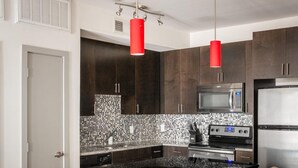 Unclassified image, 3 of 27, button - Kasa 2BD With Views of Reunion Tower Dallas (Dallas)