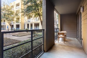 Apartment | 2 bedrooms - Kasa 1BD With Views of Reunion Tower Dallas (Dallas)