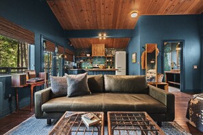 Smart TV, fireplace - Black Mountain by Freewyld | Romantic Studio Cabin + Hot Tub (Idyllwild-Pine Cove)