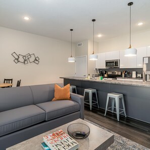 Apartment - Kasa 2BD Walk to Sculpture Park Des Moines (Des Moines)