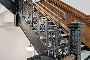 Room - Kasa Comfy Studio Explore East Liberty The Maverick (Pittsburgh)