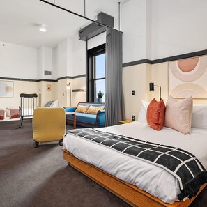 Apartment, Accessible - Kasa Family Space Historic Ymca The Maverick (Pittsburgh)