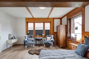 6 camere, Wi-Fi gratuito, lenzuola