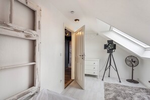 1 bedroom, iron/ironing board, free WiFi, bed sheets - Apartment 'Industrial' with Wi-Fi (Schloß Holte-Stukenbrock)