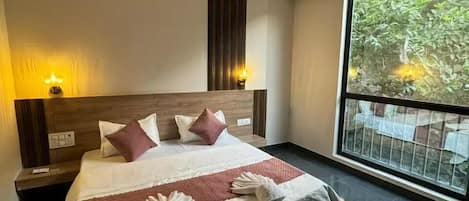 Deluxe Double Room | Free WiFi