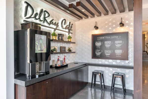 Room - Kasa Welcoming 1 BD Amenity Access Alexandria (Alexandria)