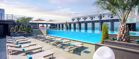 Piscina en la azotea