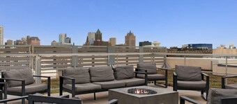Kasa Relax in Your Spacious 1BD Pet Friendly Milwaukee