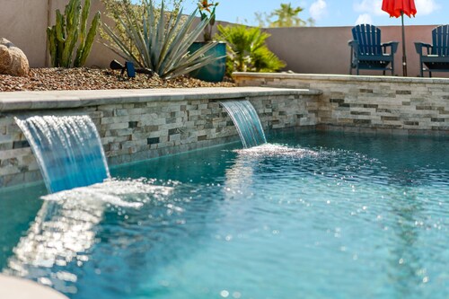 Lake Havasu Retreat Pool Spa Firepit Game Room RV Hookups WOW!