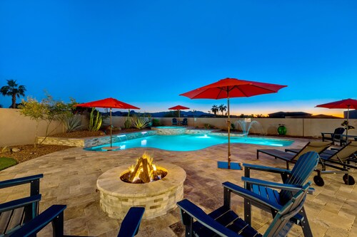 Lake Havasu Retreat Pool Spa Firepit Game Room RV Hookups WOW!