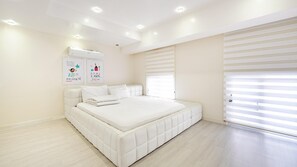 Basic Room, 3 Bedrooms (Family) | 1 bedroom, free WiFi - Gyeongju Jullietapoolvilla&kidspension (Gyeongju)