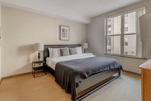 1 soverom, strykejern/-brett, wi-fi og sengetøy