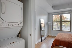 1 quarto, ferros/tábuas de passar roupa, Wi-Fi, roupa de cama