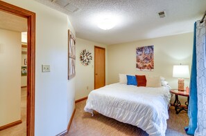 3 slaapkamers, een bureau, internet, beddengoed