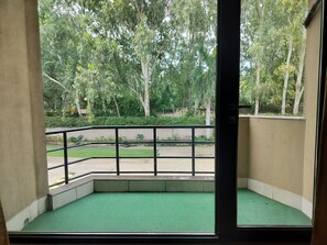 Balcony - Bellanta Hotel (New Delhi)