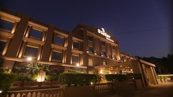 Front of property - evening/night