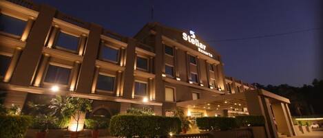 Front of property - evening/night