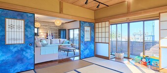 滑り台ブランコ砂場のあるペットと過ごせる夕日の美しい宿。